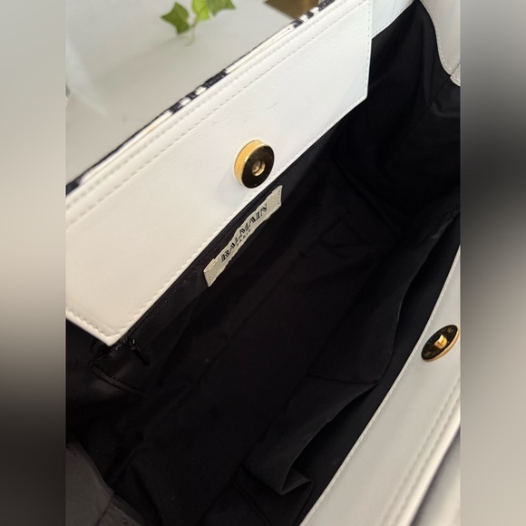 Balmain Signature B Black and White Handbag RARE Style - Picture 9 of 15